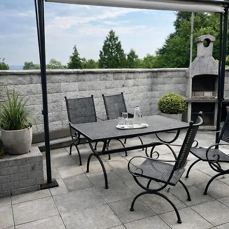 Bright With Large Terrace & View Of Krems *